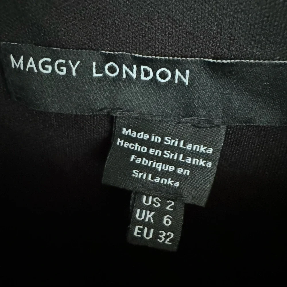 Maggy London Size 2 Maxi Long Floral Dress - Picture 9 of 12